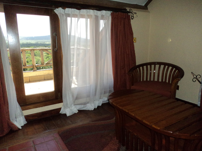 Others 5, Sangare Gardens, Kieni