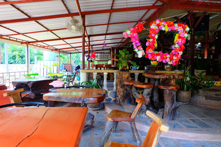 Food & Drinks 4, Techno Riverview Resort, Mueang Kamphaeng Phet