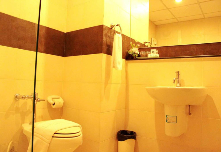 Bathroom 3, 14Resort, Phasi Charoen