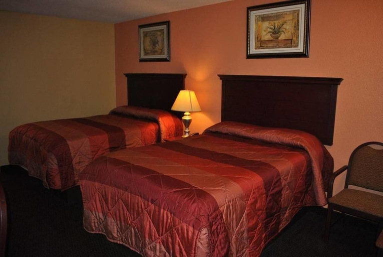Bedroom 3, Executive Inn, Waller