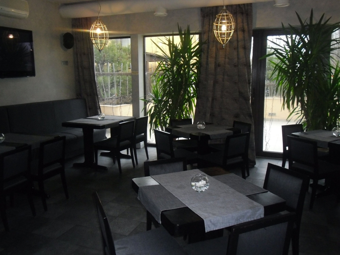 Food & Drinks 4, Uliss Hotel, Ovidiopol's'kyi