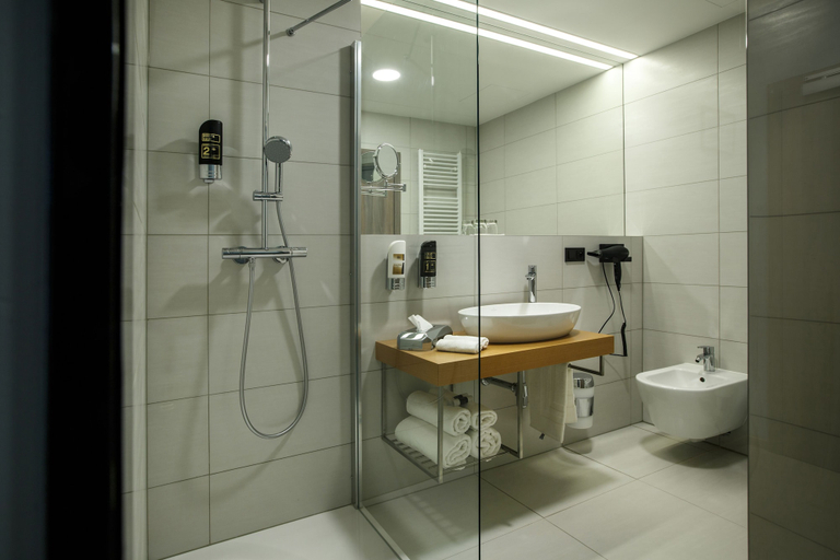 Bathroom 4, Hotel Rajka, Vsetín