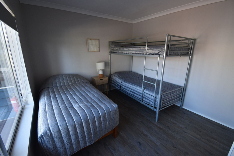Bedroom 3, Laguna Lodge Holiday Units, Shoalhaven - Pt B