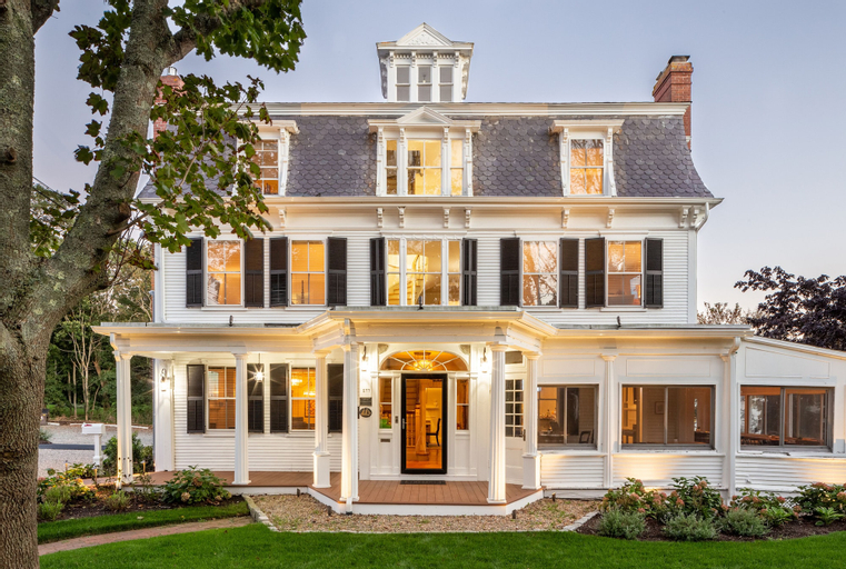 Chapter House, Barnstable