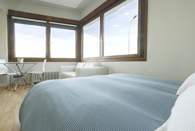 Bedroom 3, SanSebastianForYou Zurriola Apartment, Guipúzcoa