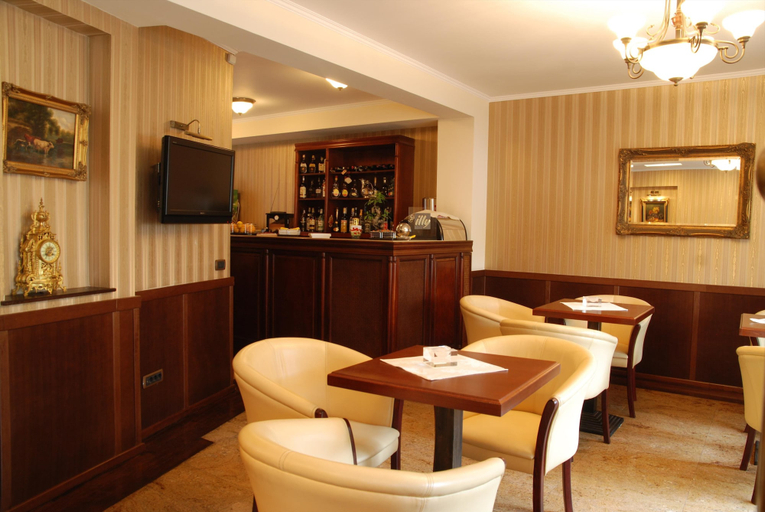 Food & Drinks 5, Vila Paris Boutique, Municipiul Bucuresti