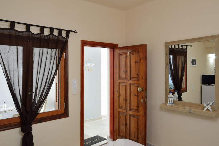 Bedroom 5, Urban Studios Manos, Crete