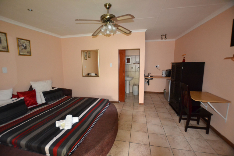 Bedroom 3, Guesthouse 4U, Nkangala
