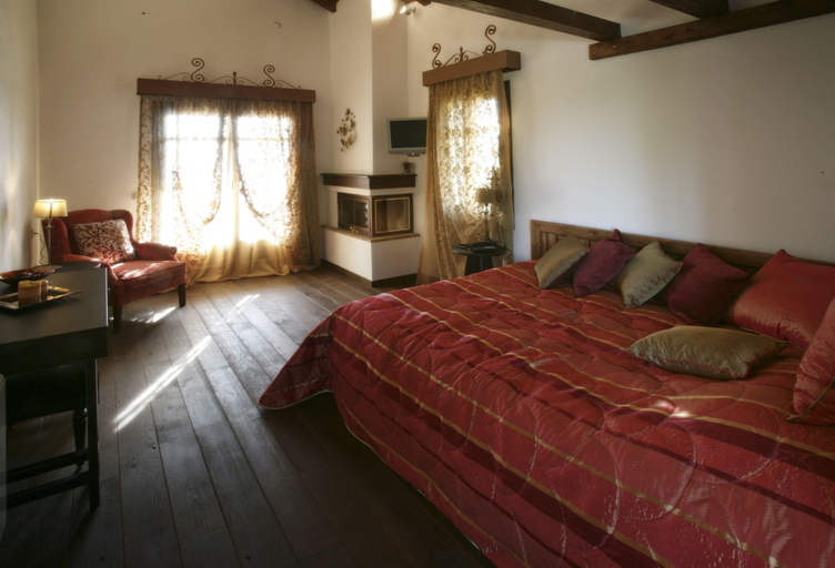 Bedroom 2, Nastou View Hotel, Central Macedonia