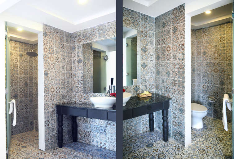 Bathroom 5, Thanh Binh II, Da Nang