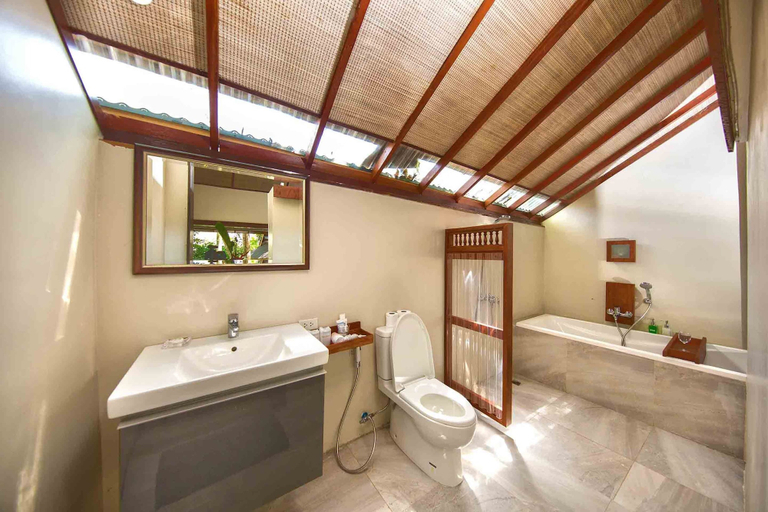 Bathroom 5, SriLanta Resort and Spa, Ko Lanta