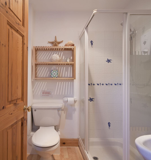 Bathroom 4, Shegarton Farm Cottages, Argyll and Bute