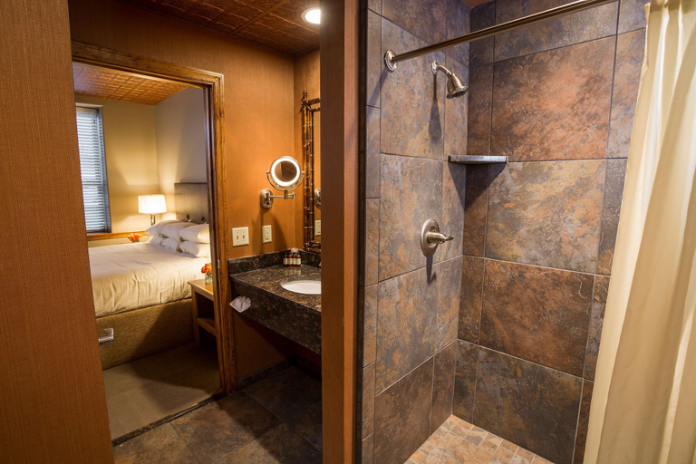 Bathroom 4, Cork Factory Hotel Lancaster, Lancaster