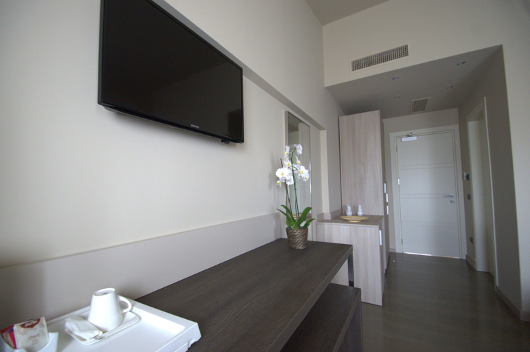 Bedroom 5, Archeo Hotel, Caltanissetta
