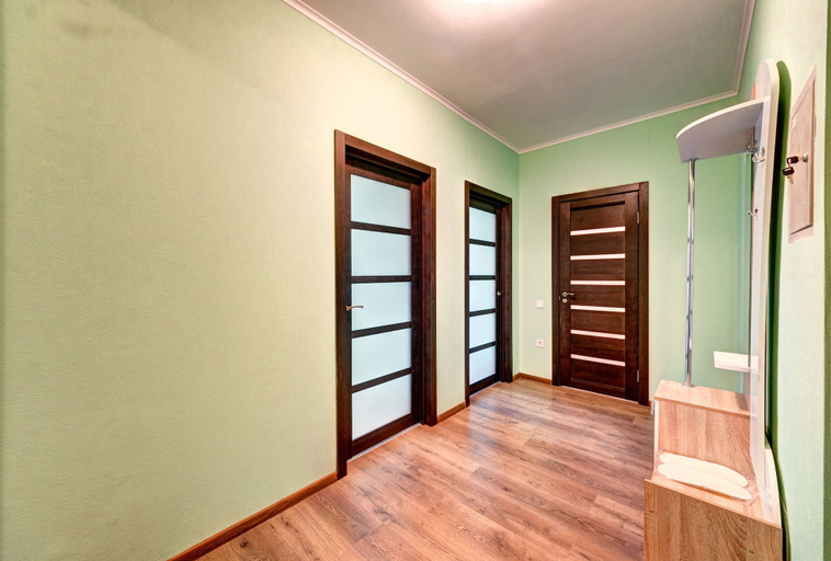 Others 5, Apartment Voskresenska 18, Dniprovs'kyi