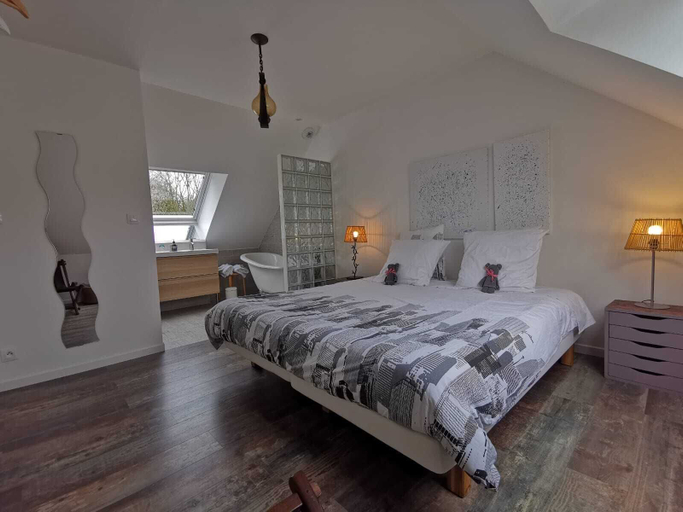 Bedroom 5, Les Chambres de Capucine, Calvados