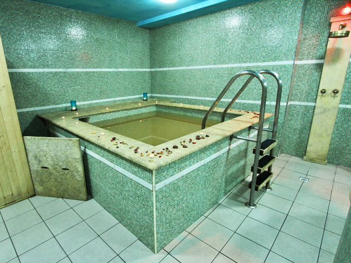 Bathroom 5, Hotel Del Corso, Cagliari