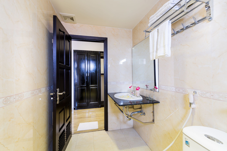 Bathroom 3, La Maison Da Nang Beach, Da Nang