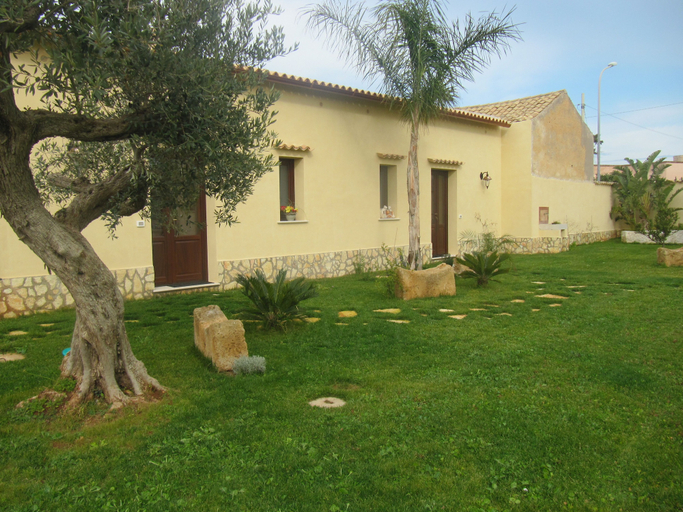 Exterior & Views 2, B&B Solesun, Trapani