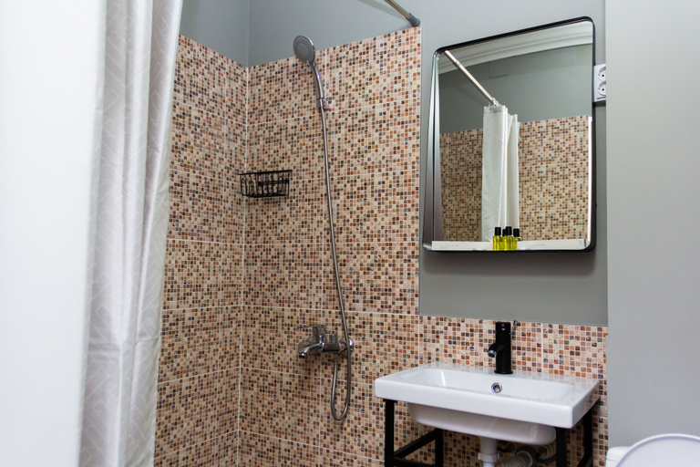 Bathroom 5, Hotel Tahar, Almaty