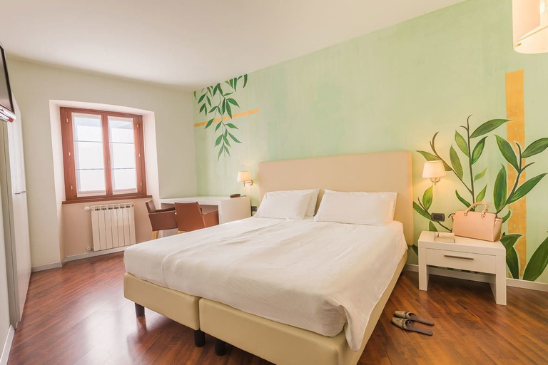 Bedroom 3, Center Hotel, Trieste