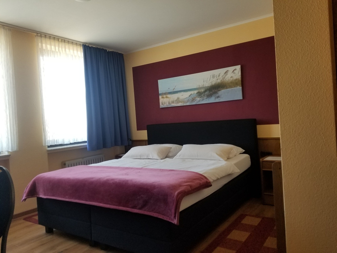 Bedroom 3, Hotel Julia, Düren