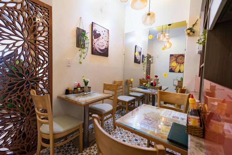 Food & Drinks 2, Flora Hotel Hue, Huế