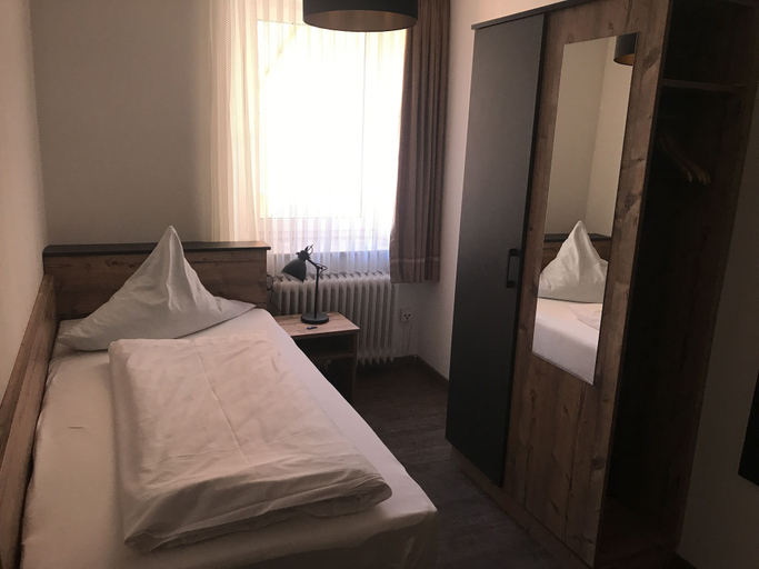 Bedroom 2, Gasthof ZUM Waldstein, Hof