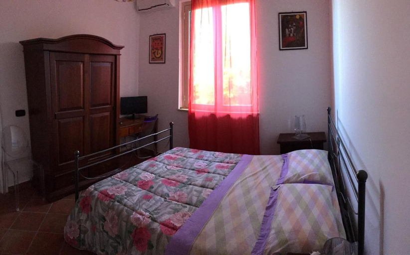 Bedroom 4, B&B villa zia Febronia, Messina