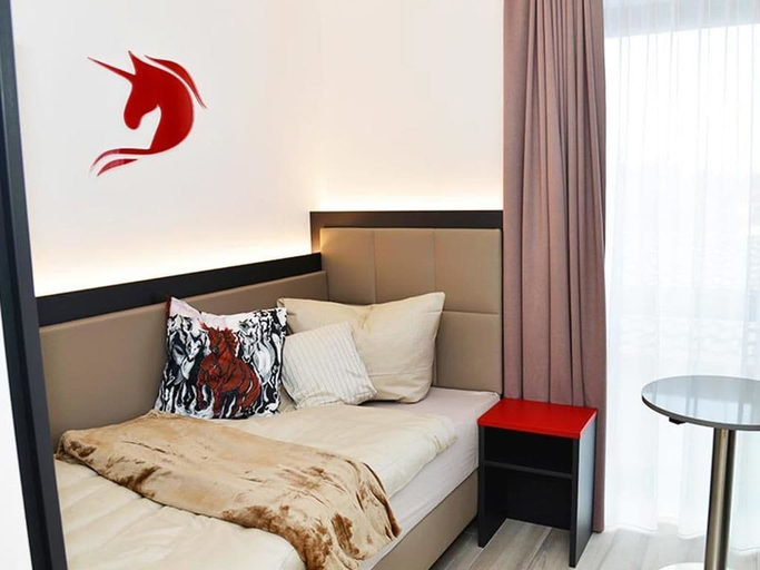 Bedroom 2, Hotel Rotes Einhorn, Düren