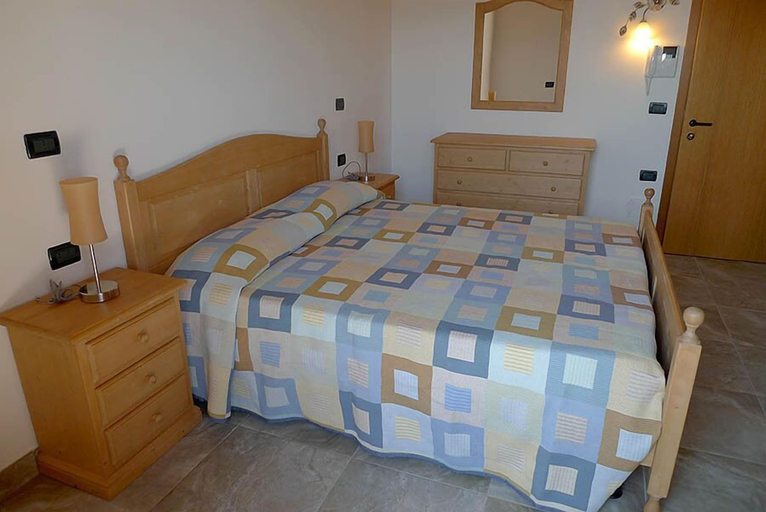 Bedroom 2, Agritur Vista Lago, Trento