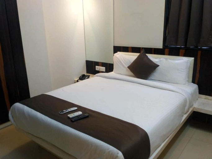 Bedroom 2, Hotel Maval Grand, Pune