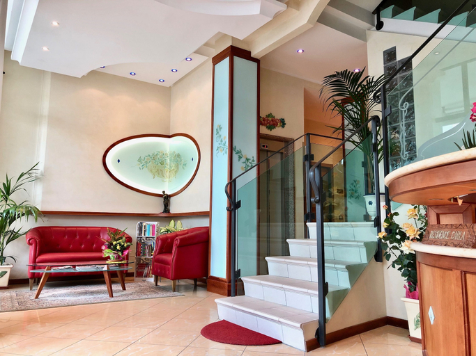 Others 5, Residence Carla, Rimini