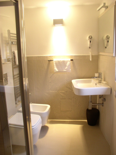 Bathroom 5, Primavera Mini Hotel, Perugia