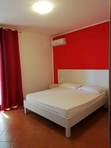 Bedroom 3, Tus' Hotel, Messina