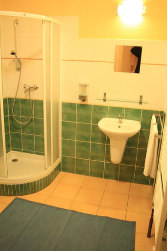 Bathroom 3, Outline Centrum Jiricna, Klatovy
