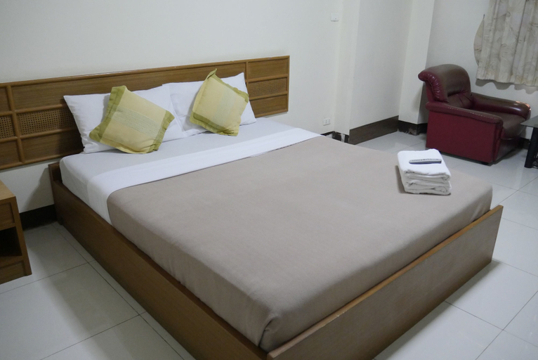Bedroom 5, Michael Inn, Pattaya