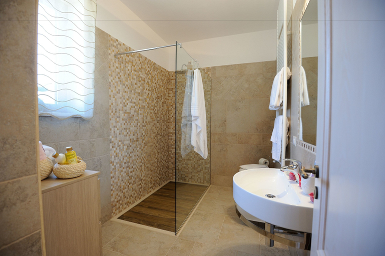 Bathroom 4, Agriturismo Arco di Sole, Taranto