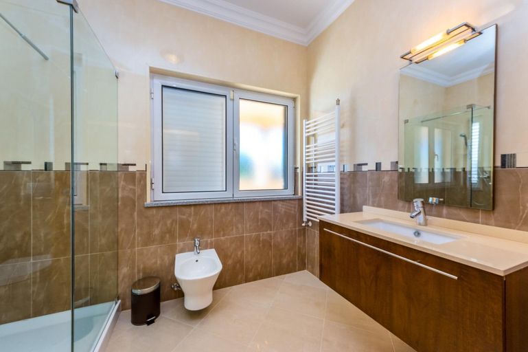 Bathroom 4, Villa Cor de Rosa in Albufeira, Albufeira