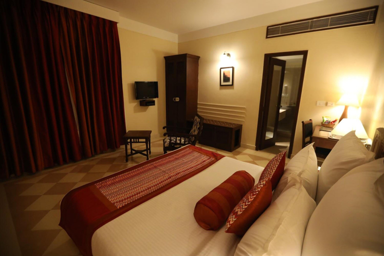 Bedroom 2, Guleria Kothi, Varanasi