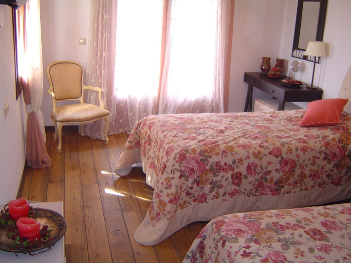 Bedroom 2, Nastou View Hotel, Central Macedonia