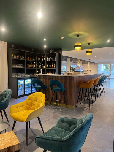 Food & Drinks 5, Kyriad Saint Fargeau Ponthierry Apollonia, Seine-et-Marne