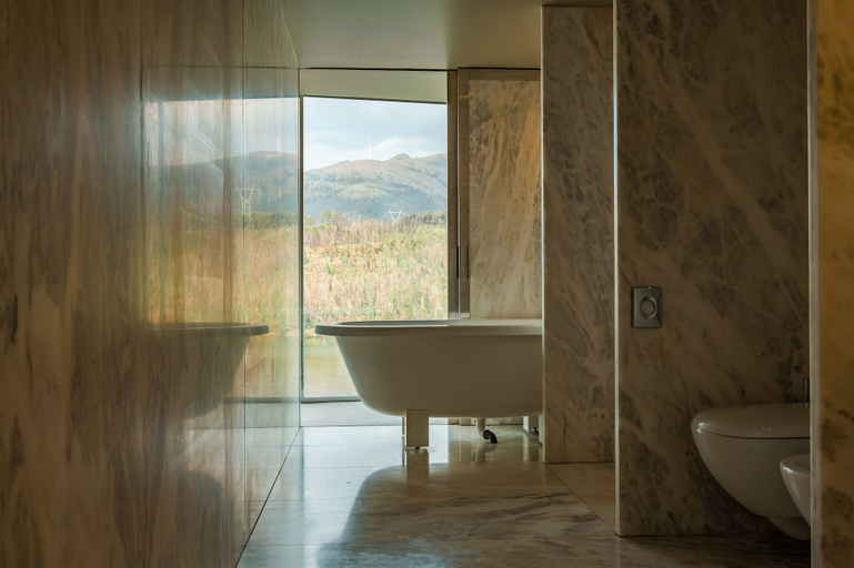 Bathroom 5, Octant Douro, Castelo de Paiva
