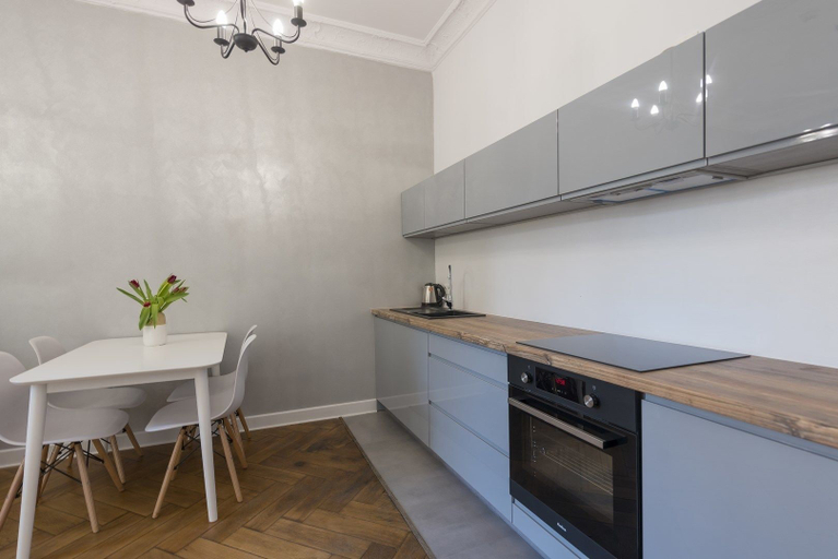 Others 4, Provenir Home Strzelecka 25, Poznań City