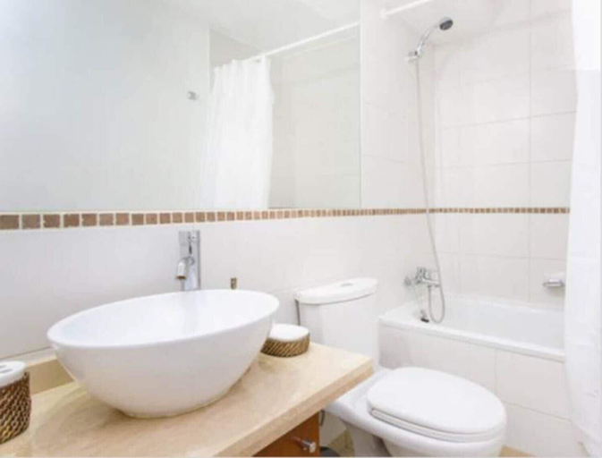 Bathroom 3, Sys Suites Nueva San Martin, Santiago