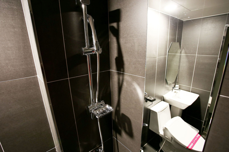 Bathroom 3, Achasan Station Wall Hotel, Gwang-jin