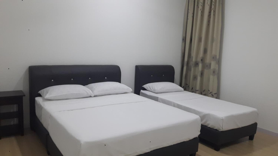 Bedroom 4, Taiping Lakeview Homestay, Larut and Matang