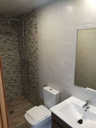 Bathroom 5, Hostal Mirobriga, Salamanca