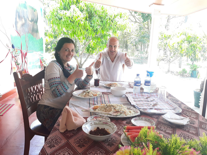 Food & Drinks 4, Abawaththa Guest House, Palugaswewa