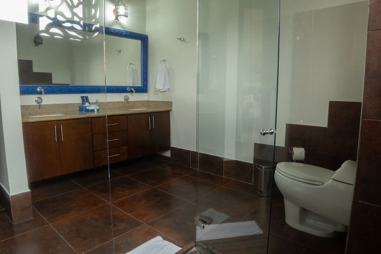 Bathroom 4, La Herencia Hotel, Armenia